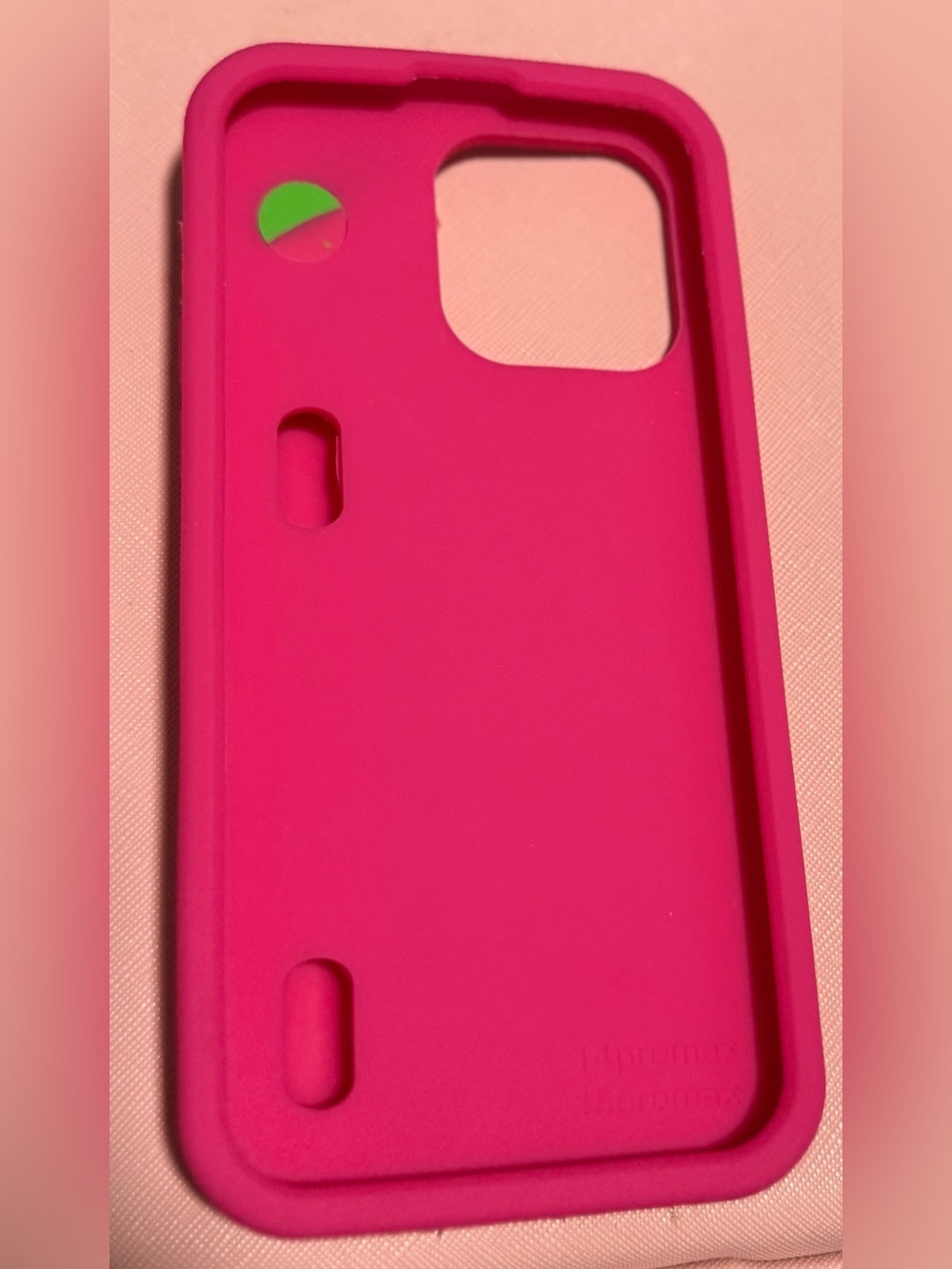 iPhone 13Pro
Hot Pink Silicone Phone Case - Slim Protective Cover